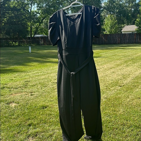 Sleek Black Belted Jumpsuit Women’s Plus Size XXL NWOT - Picture 3 of 5